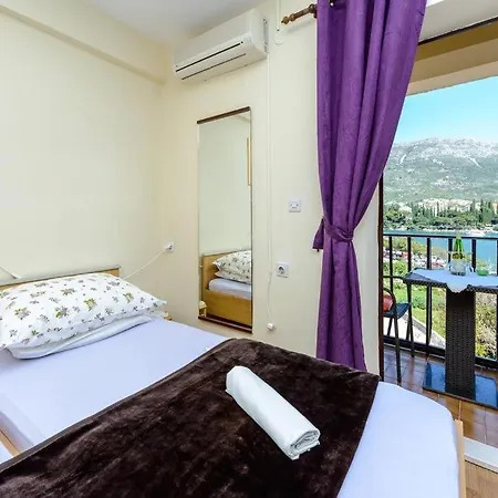 In With Sea View, Balcony, Air Conditioning, Wifi Cavtat