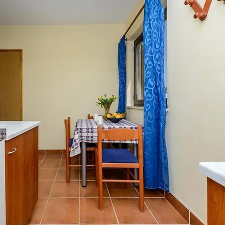 Appartement In With Sea View, Balcony, Air Conditioning, Wifi *
