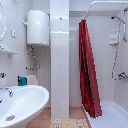 Διαμέρισμα In With Sea View, Balcony, Air Conditioning, Wifi *