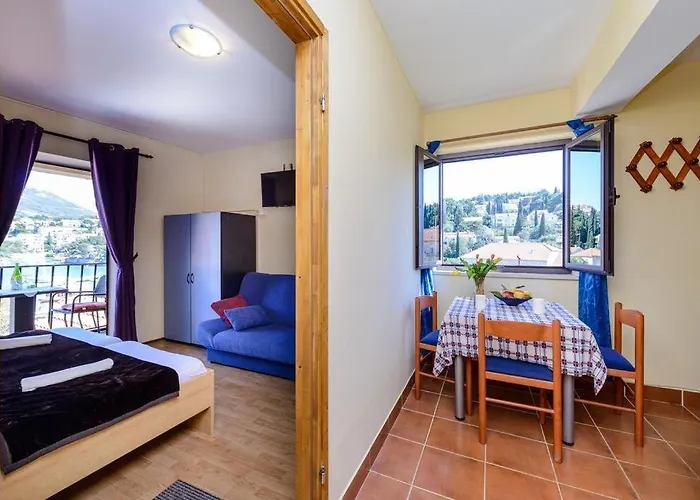 In With Sea View, Balcony, Air Conditioning, Wifi Appartamento