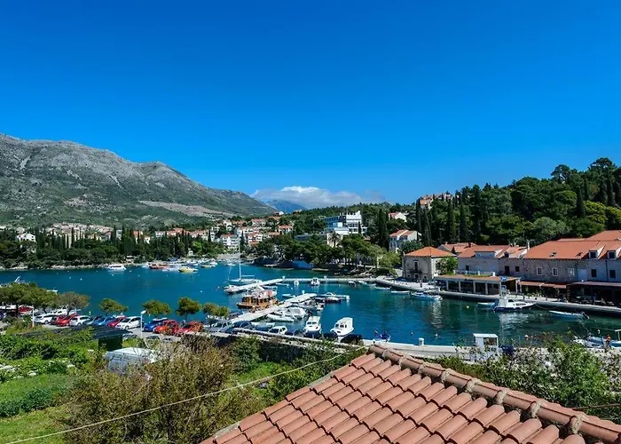 In With Sea View, Balcony, Air Conditioning, Wifi Appartamento Cavtat