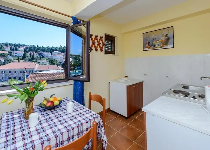 In With Sea View, Balcony, Air Conditioning, Wifi Appartamento