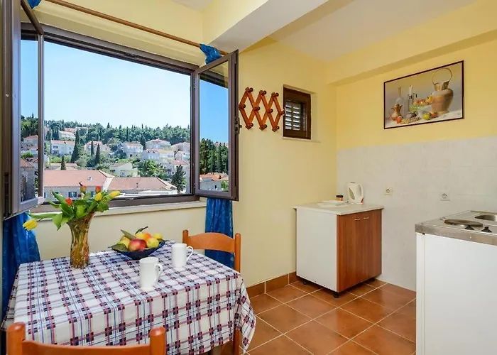 Appartamento In With Sea View, Balcony, Air Conditioning, Wifi