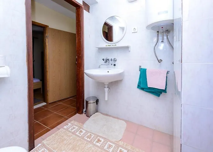 In With Sea View, Balcony, Air Conditioning, Wifi Appartamento Cavtat